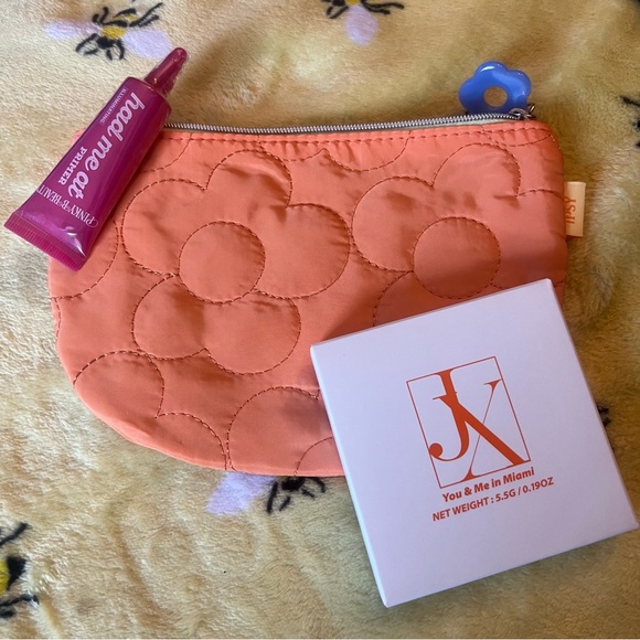 Ipsy Bag + Face Primer + Mini Eyeshadow Palette Bundle - Picture 2 of 9